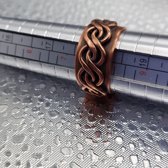 Vintage Solid Copper Braided Overlay Ring Adjustable 8 sz. GC & Very Attractive. - Picture 6 of 11